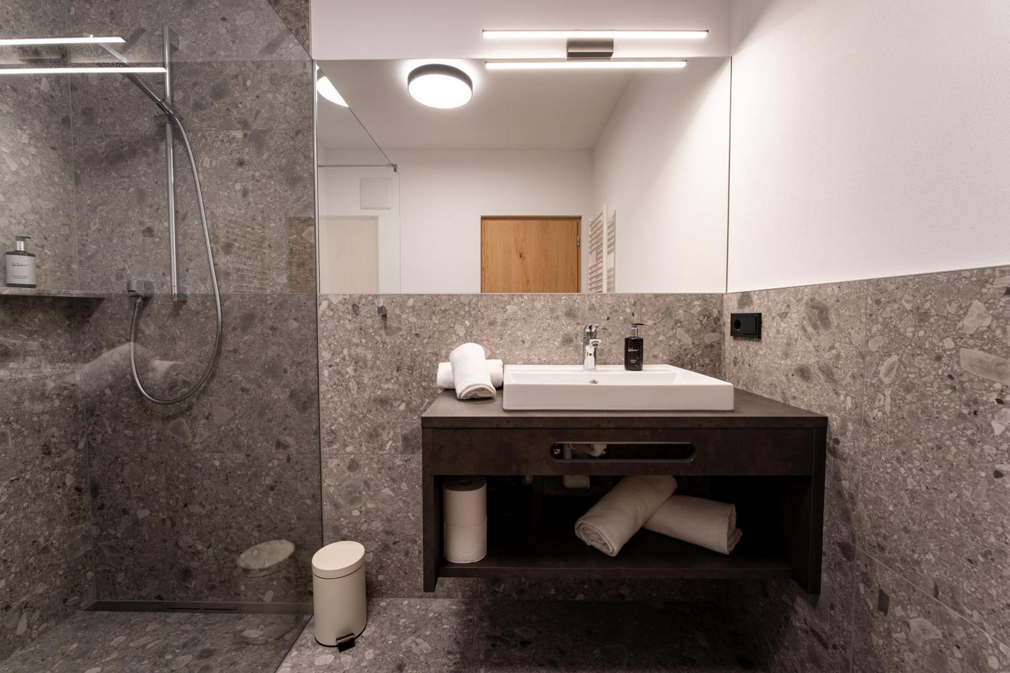 Self Service Hotel Schnalser Hof Naturns Kültér fotó